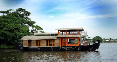  Premium Houseboat - Kerala
