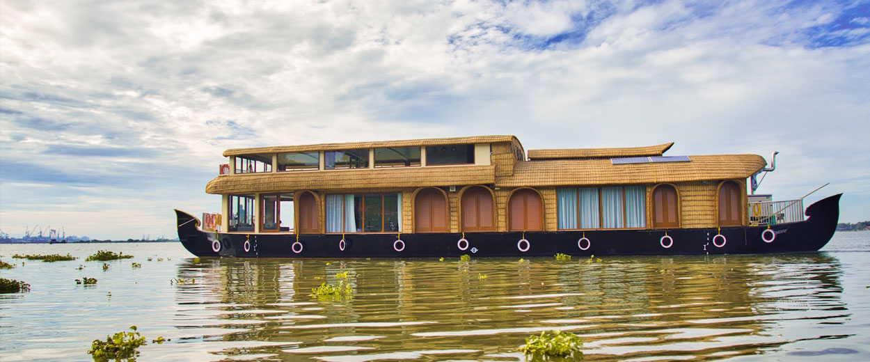 kerala-houseboat