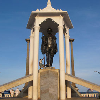 statue-of-mahatma-gandhi